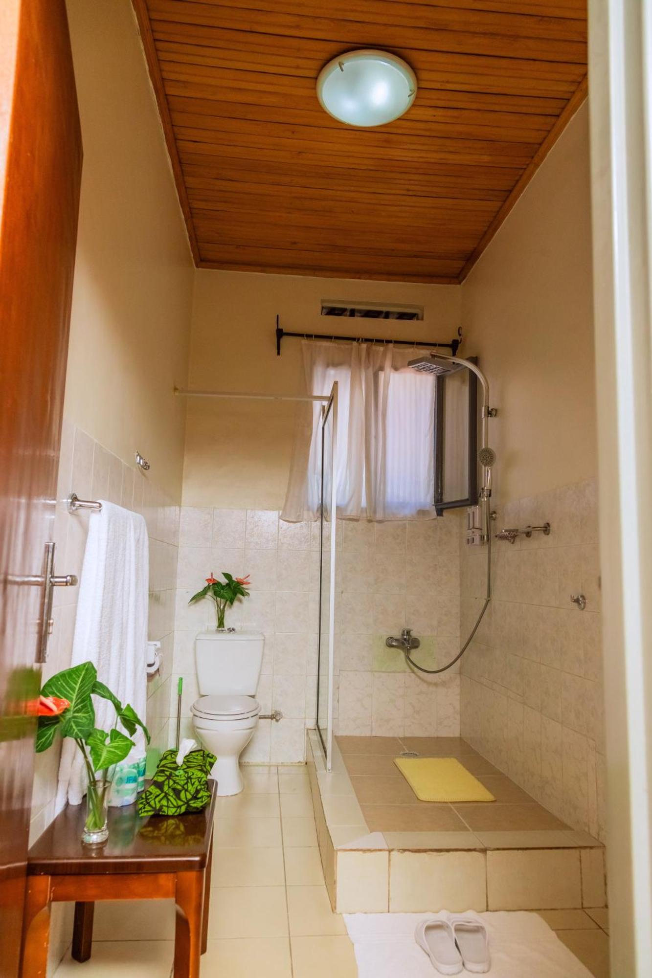 One Click Hotel キガリ エクステリア 写真